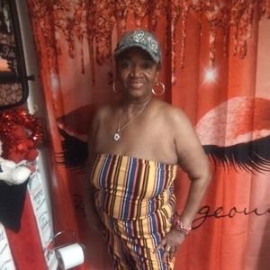 Meet your Posher, Deborah